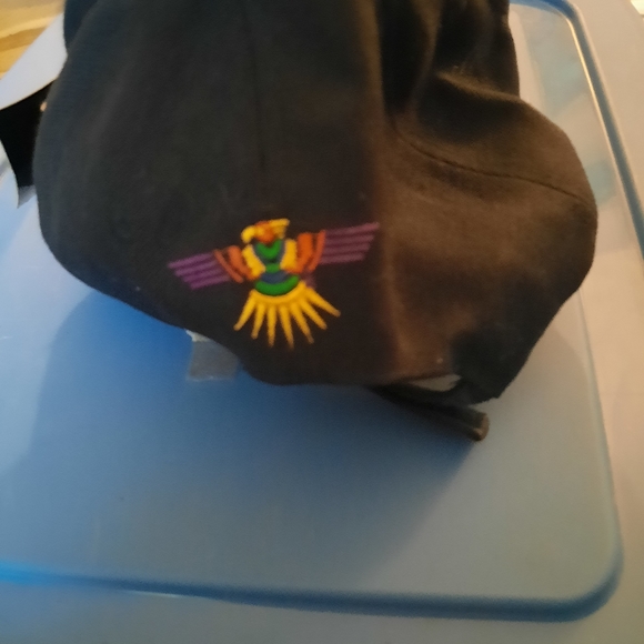 Native caps - Picture 6 of 8